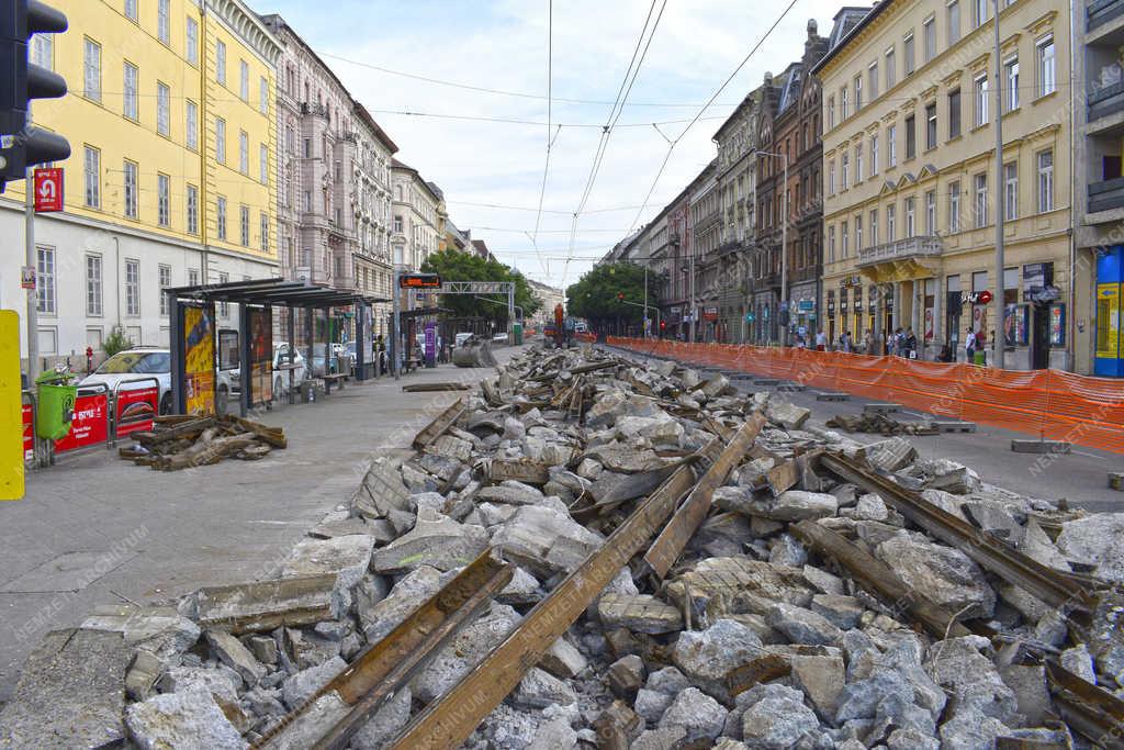 Közlekedés - Budapest - Felújítási munkálatok a 4-es és a 6-os villamos vonalán