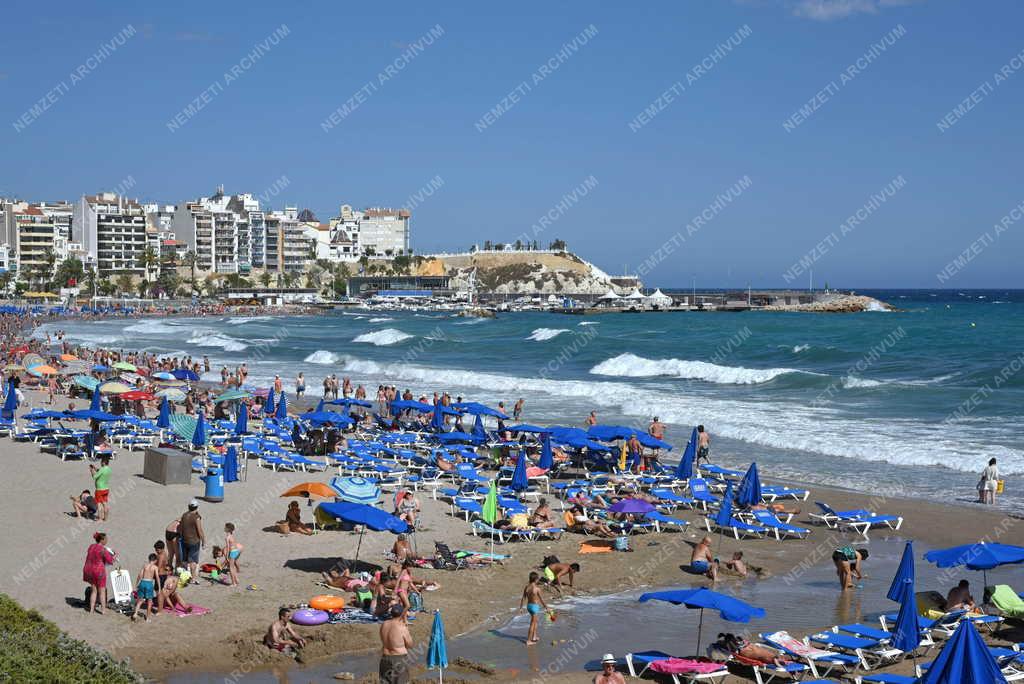 Turizmus - Benidorm - Mediterrán terasz