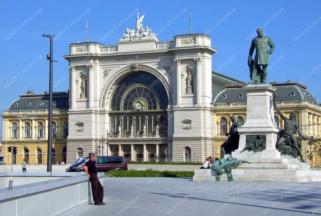 Városkép - Budapest - Baross Gábor szobra