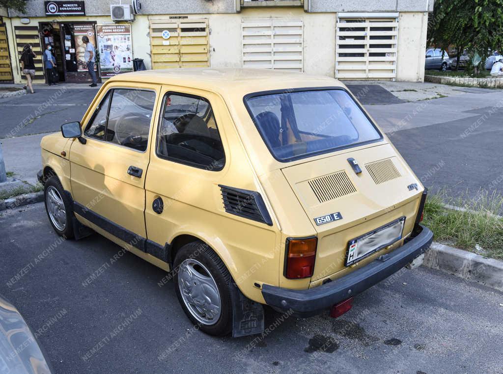 Jármű - Budapest - Veterán Polski Fiat 126p