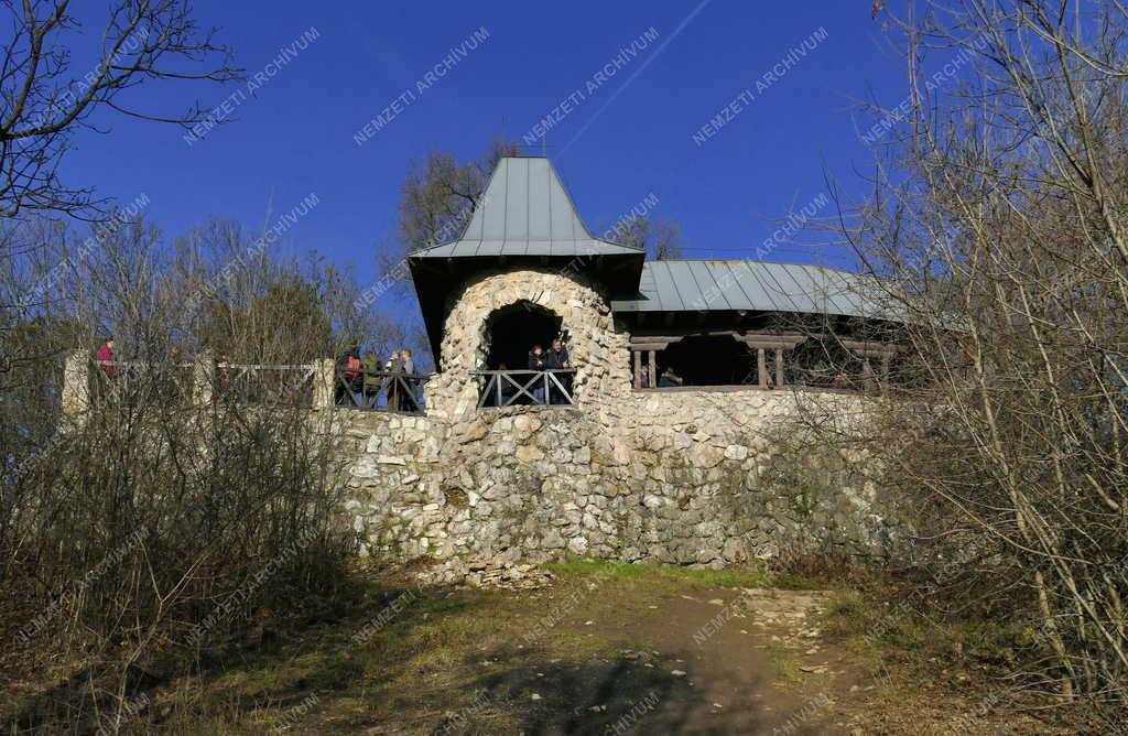 Városkép - Budapest - Árpád-kilátó a Gugger-hegyen