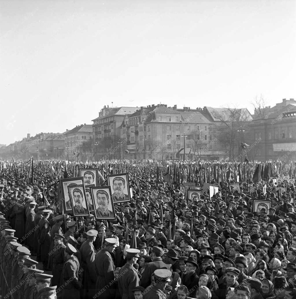 Belpolitika - Gyászgyűlés - Sztálin halála 