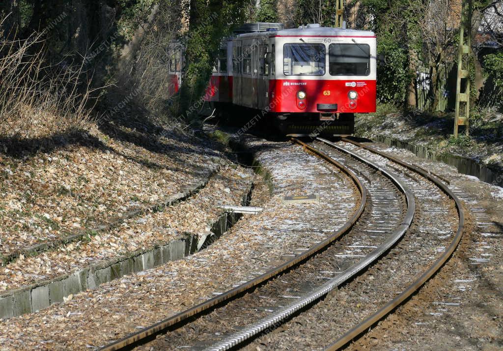 Közlekedés - Budapest - A Sváb-hegyi fogaskerekű