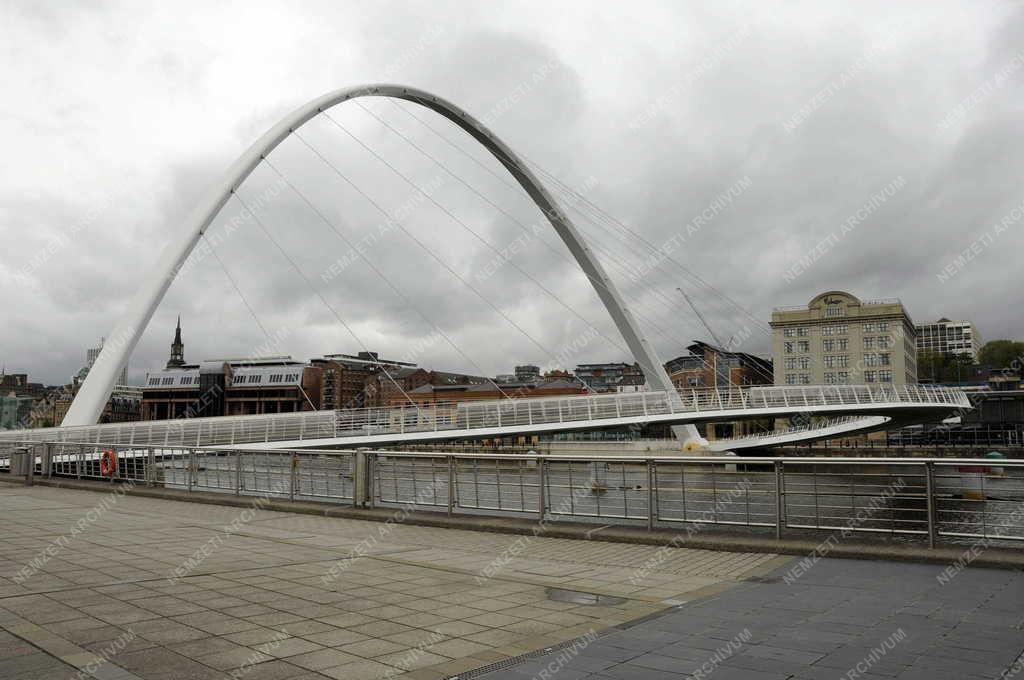 Newcastle - Gateshead Millennium Bridge 