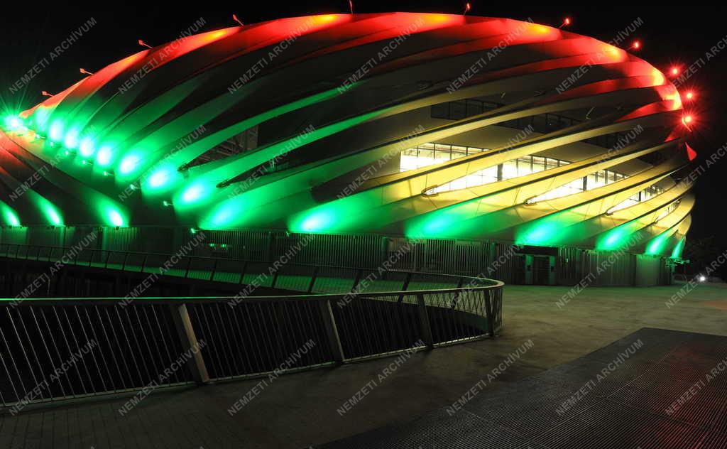 Sportlétesítmény - Debrecen - Elkészült a Nagyerdei Stadion