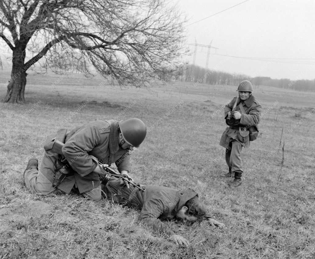 Belpolitika - Munkásőrök harcászati gyakorlata