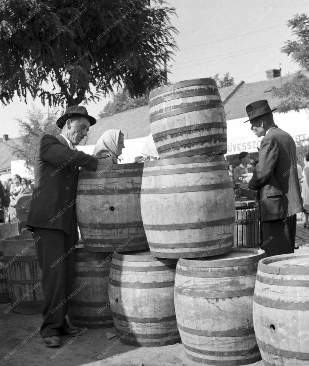 Évforduló - Az Alkotmány ünnepe - Vásár