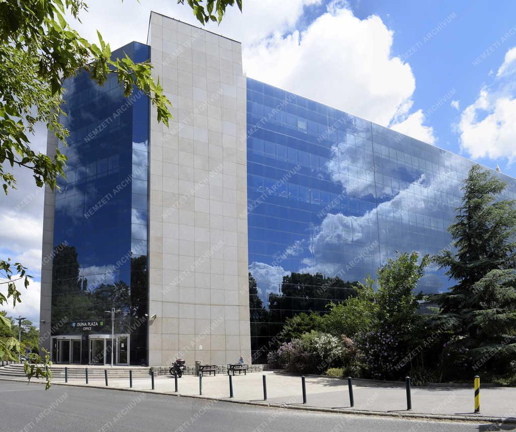 Városkép - Budapest - Duna Plaza