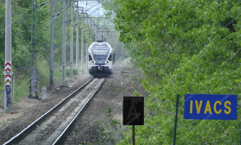 Közlekedés - Természet - Veresenyházi-tavak