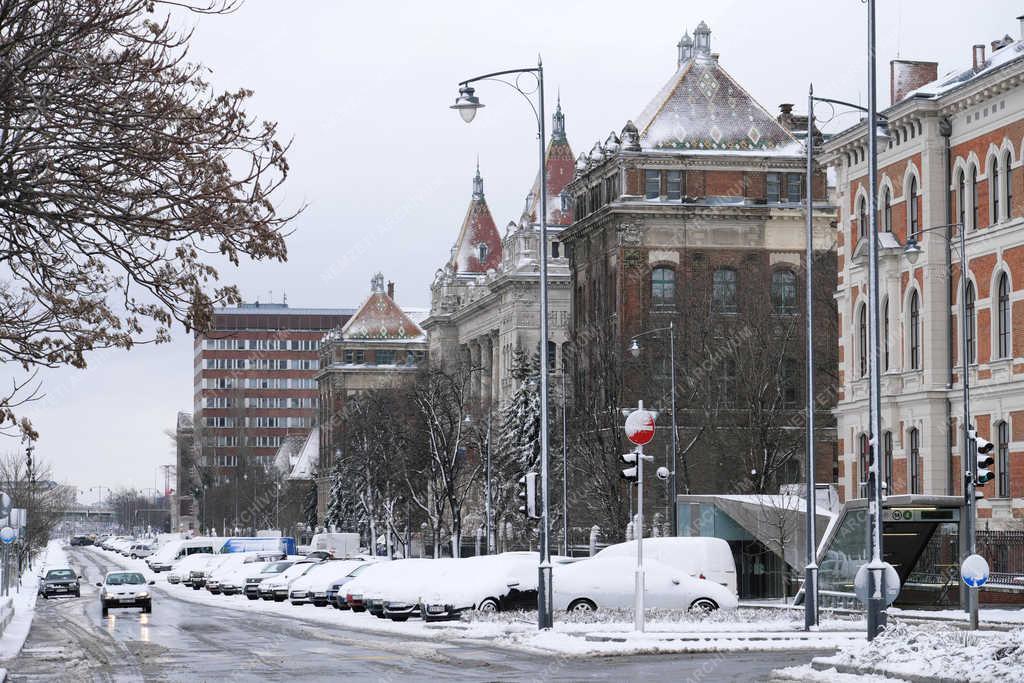 Időjárás - Budapest - Havazás márciusban 