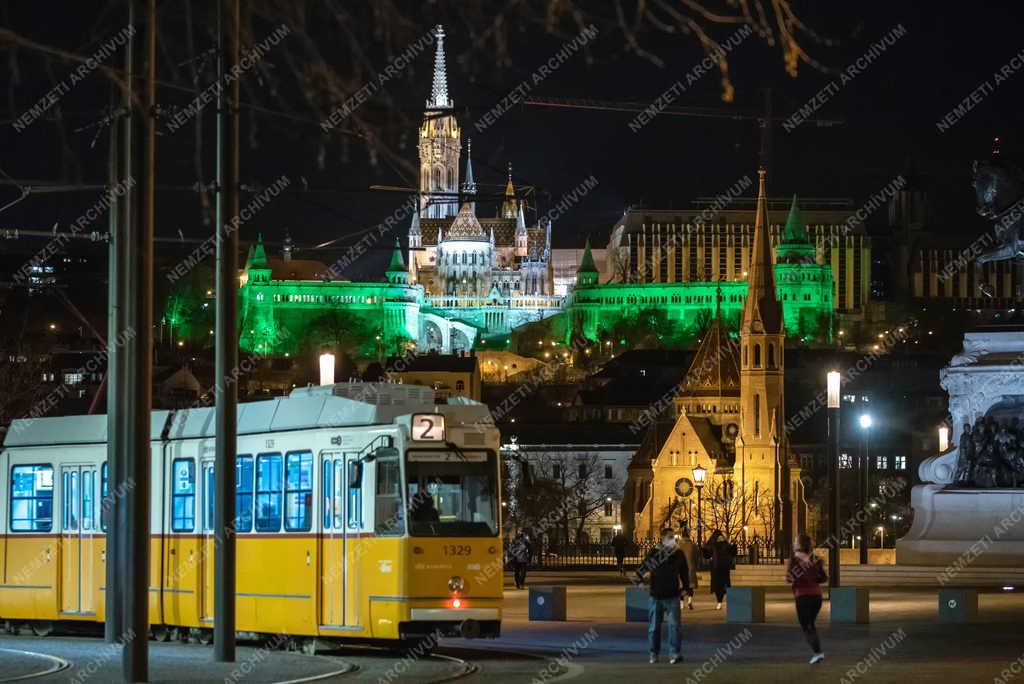 Városkép - Budapest - Szent Patrik napi díszkivilágítás