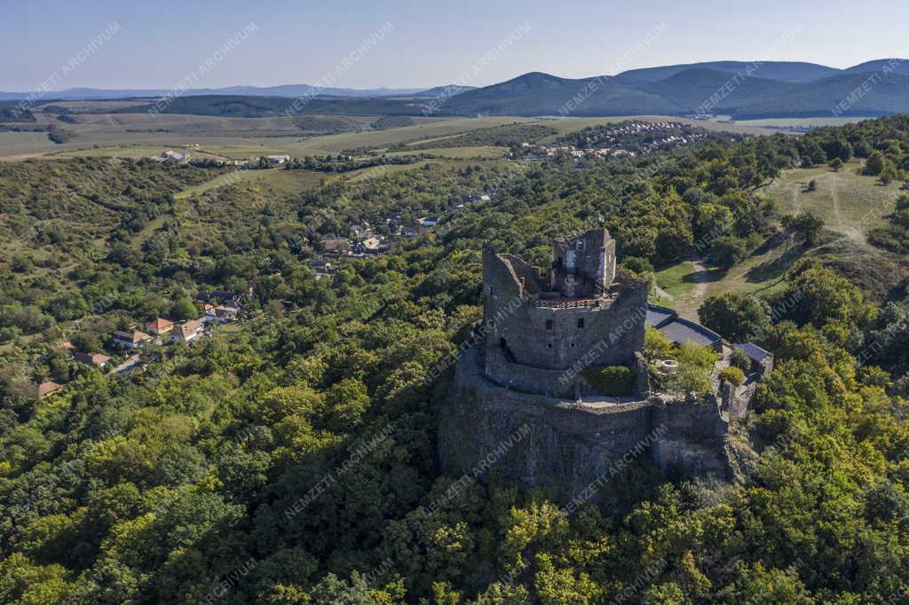 Műemlék - Hollókő - Vár