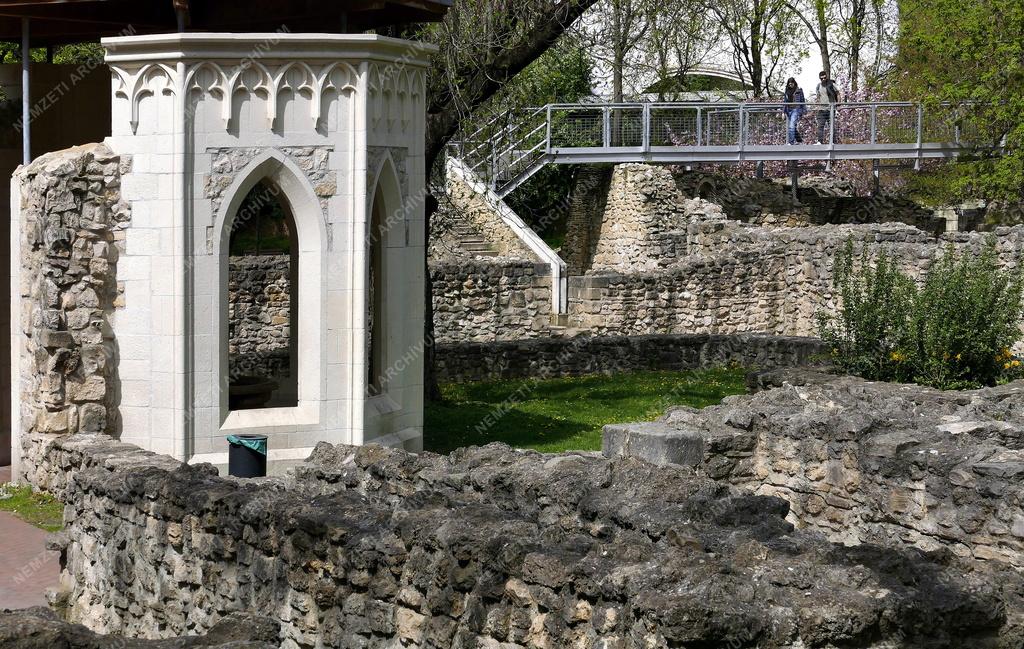 Városkép - Budapest - Tavasz a Margit-szigeten