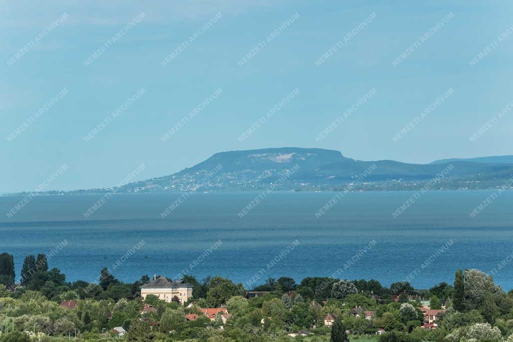 Tájkép - Badacsony Zamárdi felől