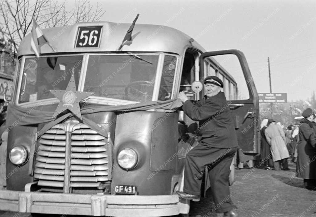 Közlekedés - Új busz Hűvösvölgybe