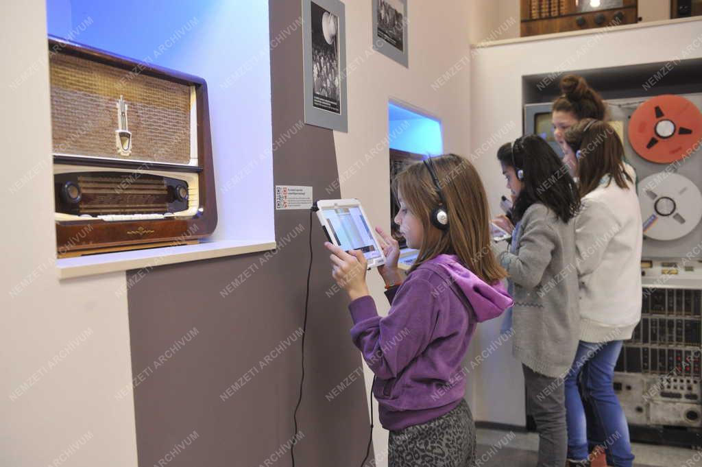 Kultúra - MTVA Rádió- és Televíziótörténeti Múzeum