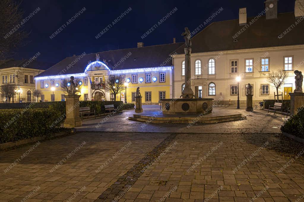 Városkép - Vác - Esti felvétel
