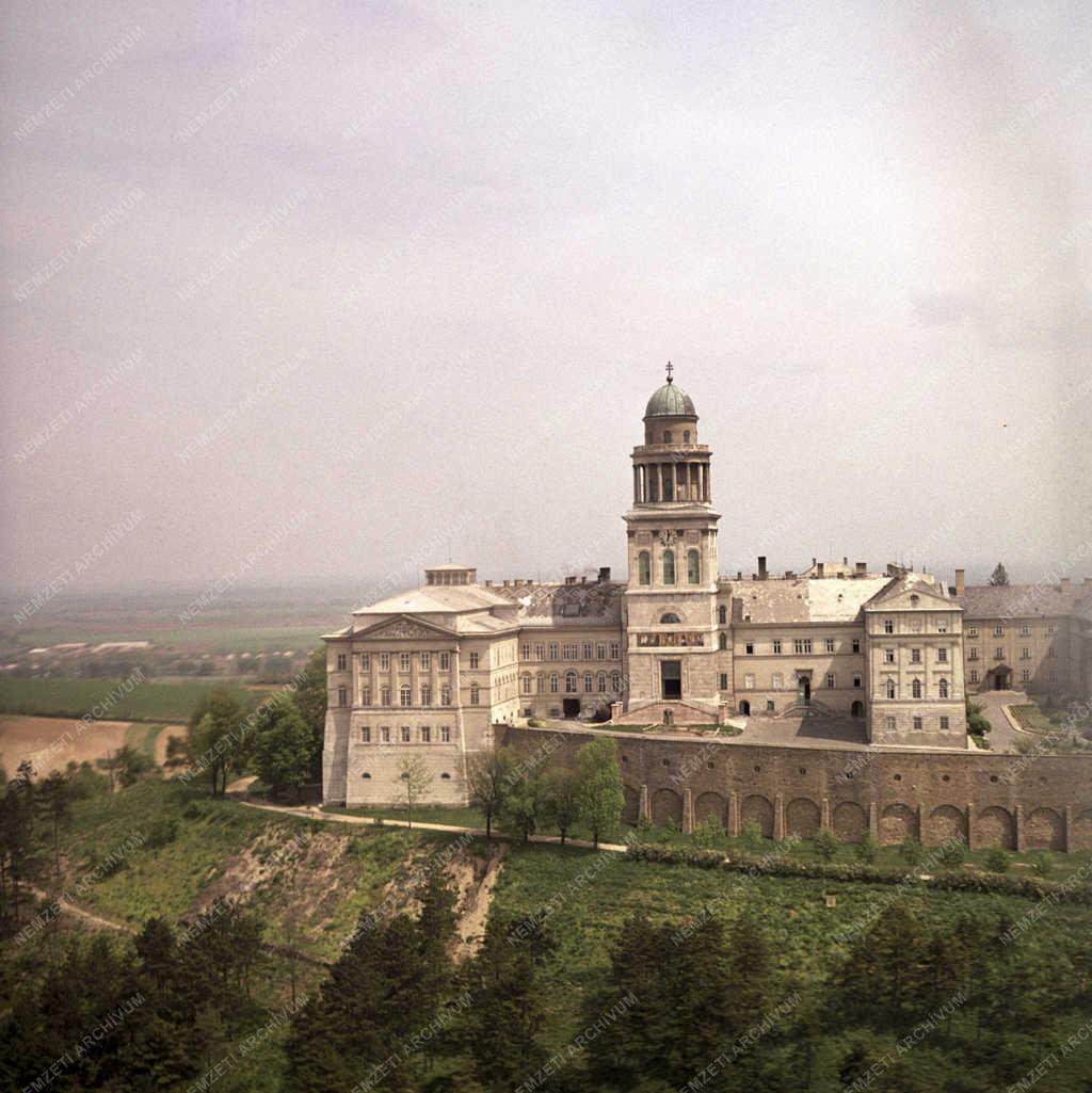 Városkép - Pannonhalma - Bencés Főapátság