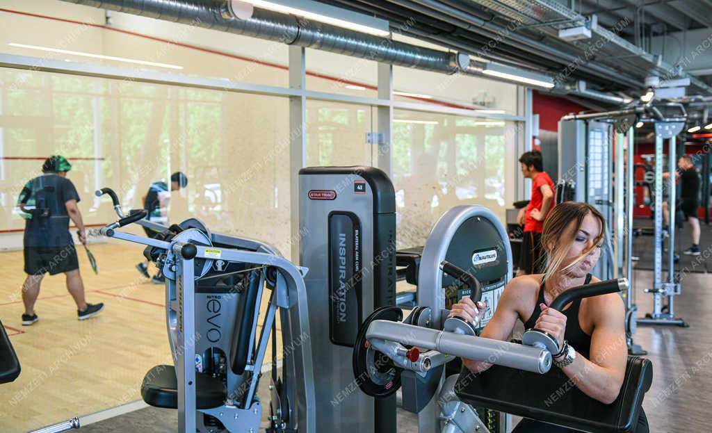 Koronavírus - Debrecen - Nyitva a fitneszközpont 