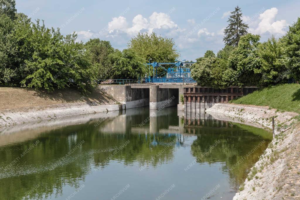 Ipari létesítmény - Siófok - Sió zsilip