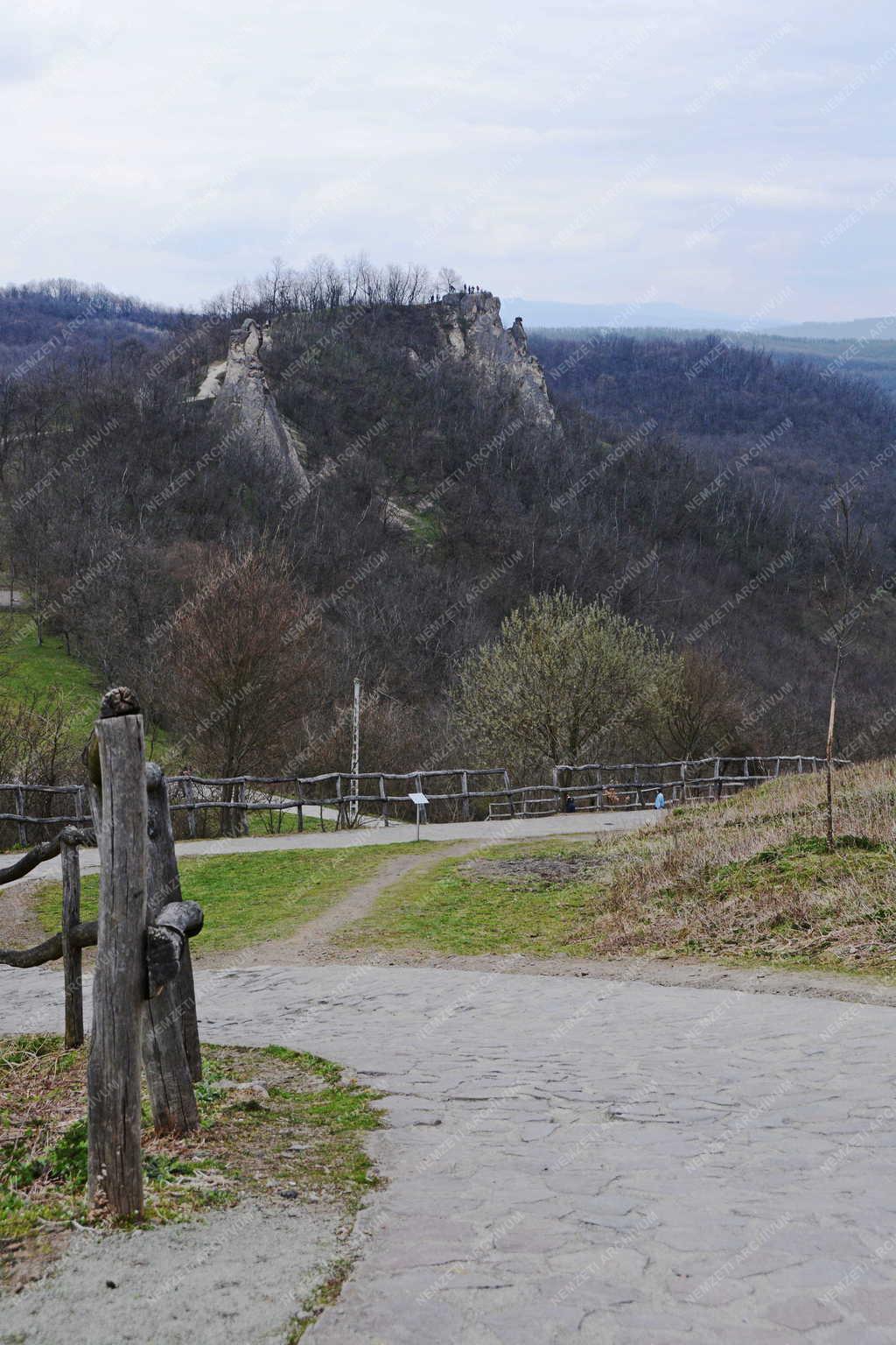 Természet - Sirok - Siroki vulkanikus sziklák