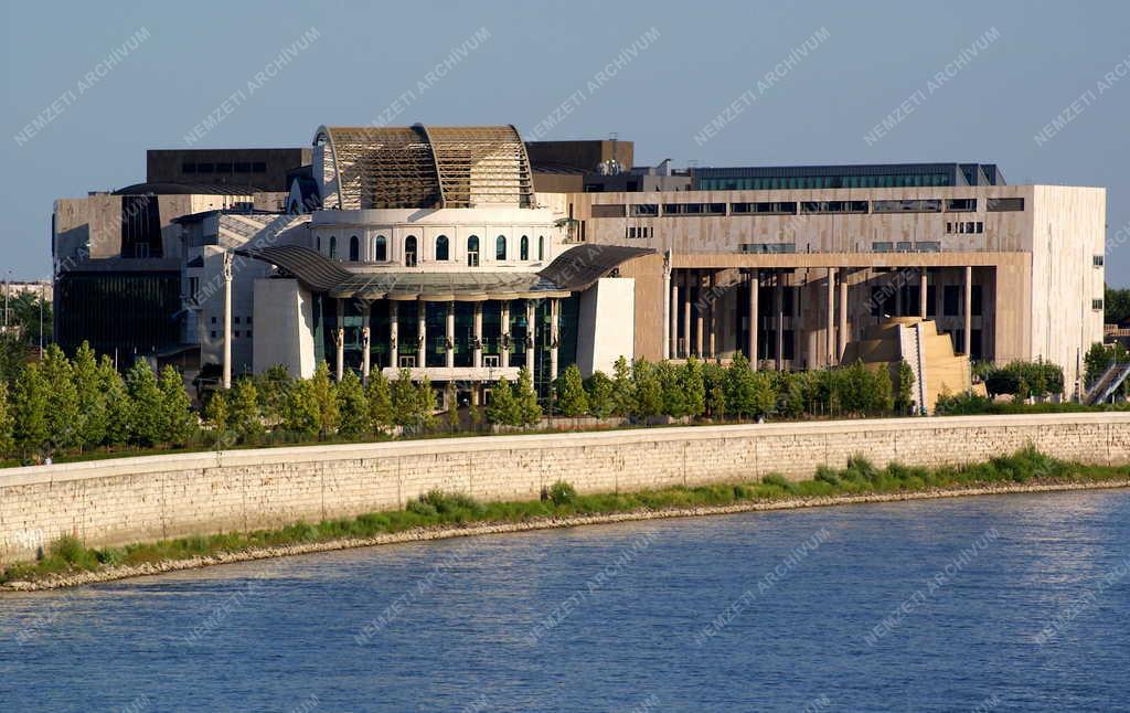 Budapest - Városkép - Kulturális centrum a XI. kerületben