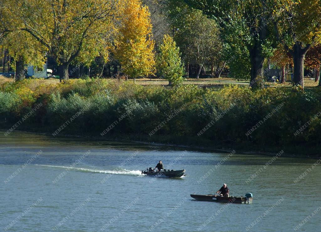 Természet - Szeged - Sporthorgászok a Tiszán