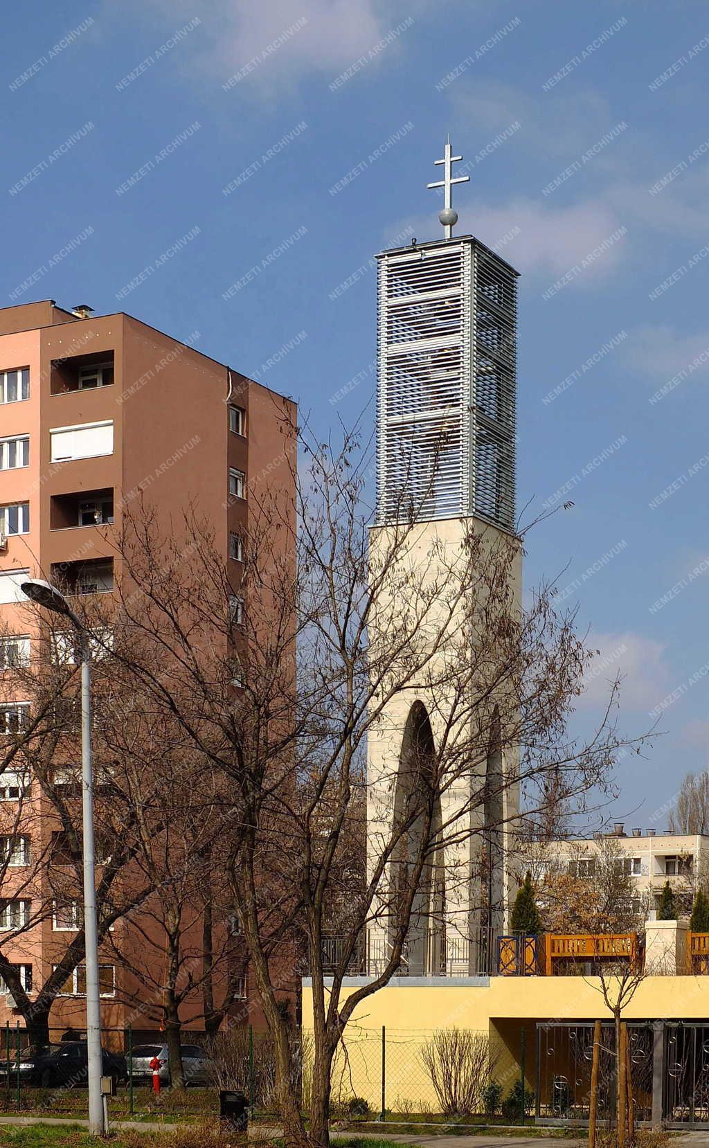 Egyházi épület - Budapest - Boldog Meszlényi Zoltán templom