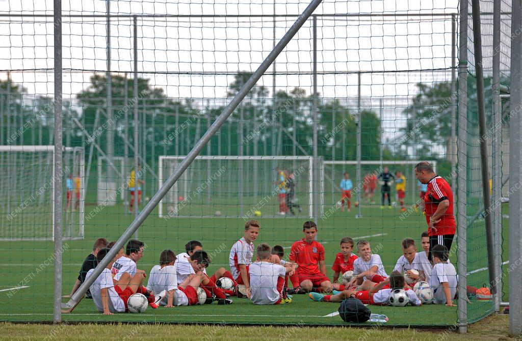 Sportlétesítmény - Debrecen - Debreceni Labdarúgó Akadémia