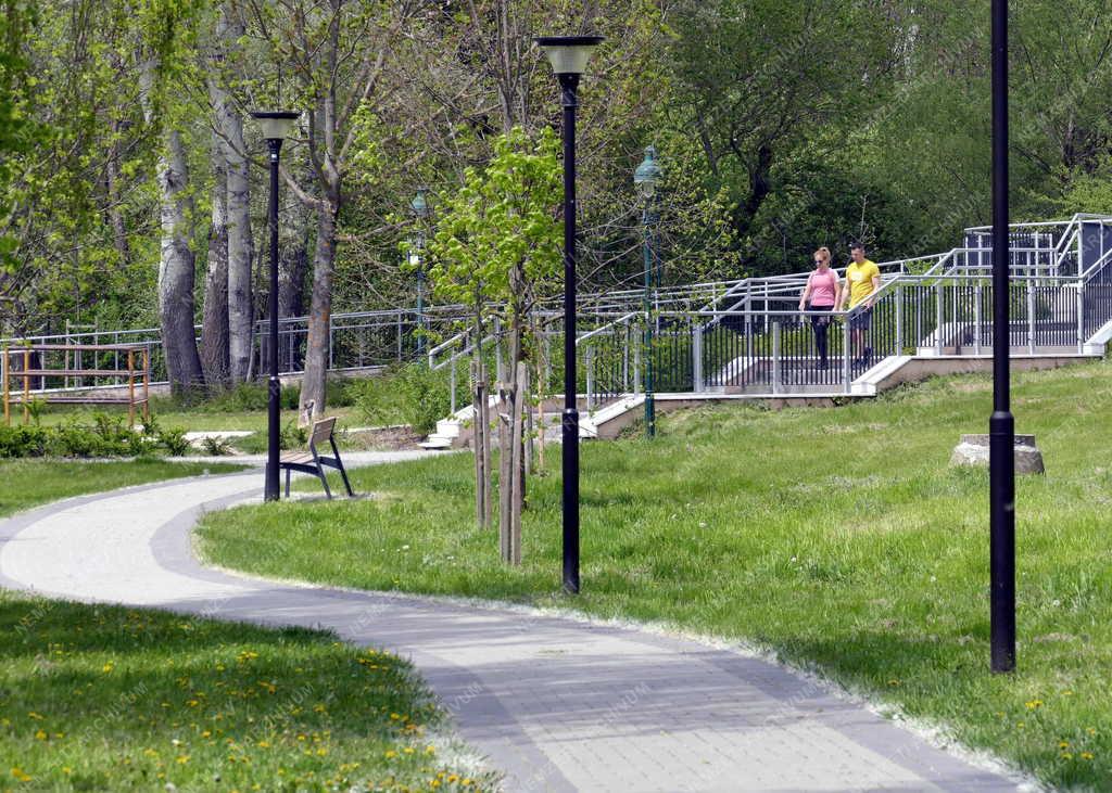 Városkép - Szabadidő - Millenniumi Közpark Tatabányán