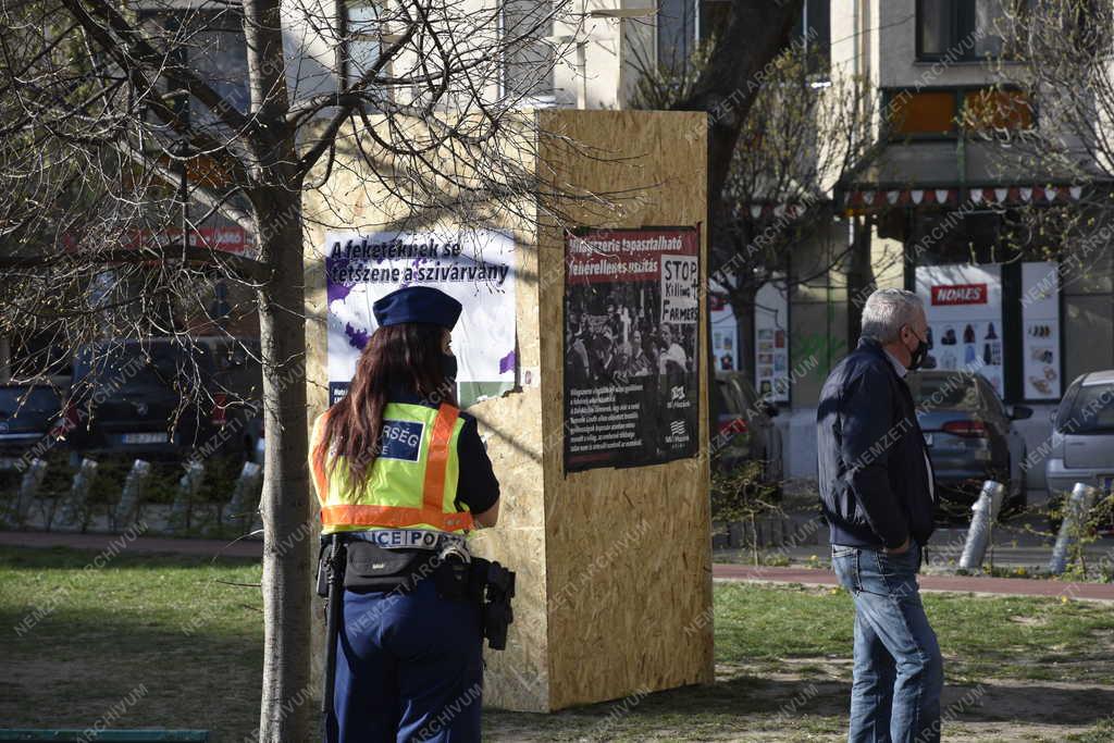 Kultúra - Városkép - BLM-szobor a Ferencvárosban