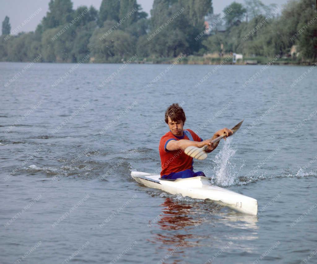 Sport - A kajak-kenu válogatott edzőtábora