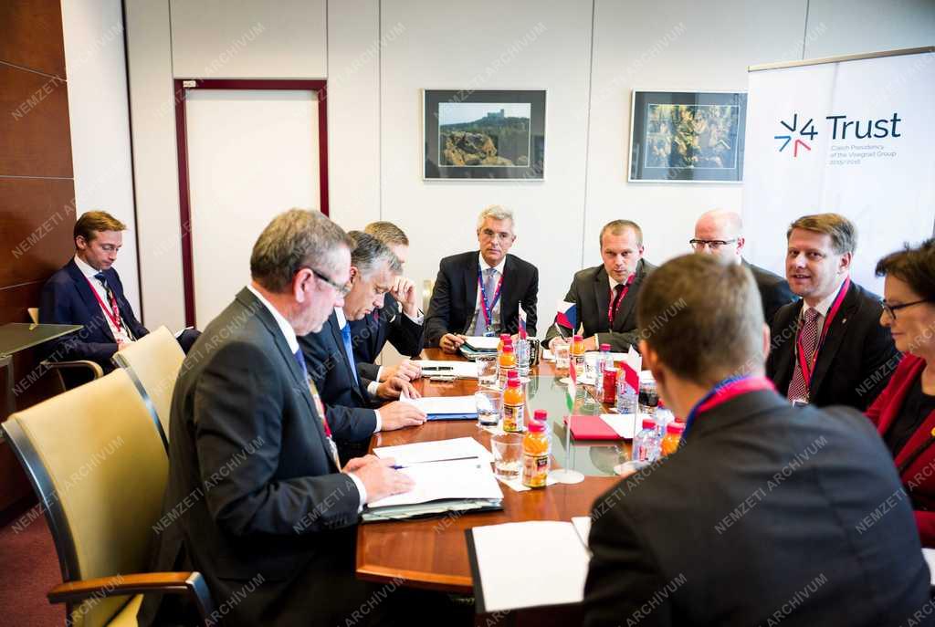 Illegális bevándorlás - Orbán Viktor a brüsszeli csúcstalálkozón