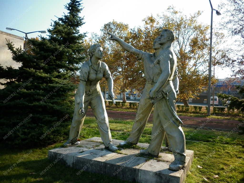 Szobrászat - Sportlétesítmény - Budapest - Puskás Ferenc Stadion szoborpark