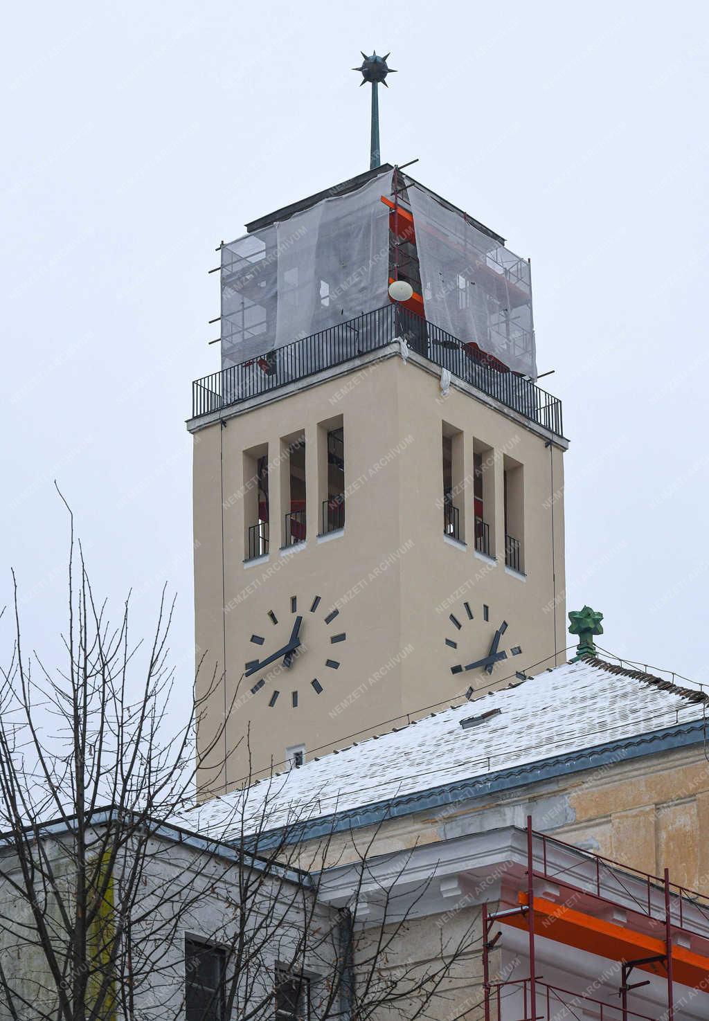 Egyházi épület - Debrecen - Felújítják az egyetemi templomot 