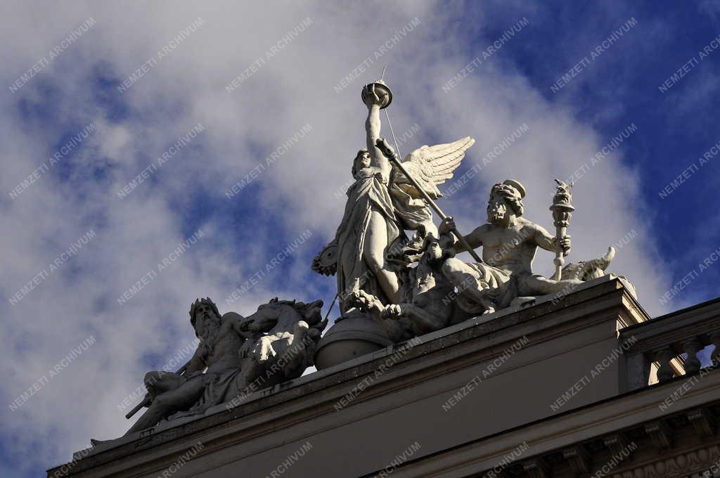 Városkép - Közlekedés - Budapest - Keleti pályaudvar