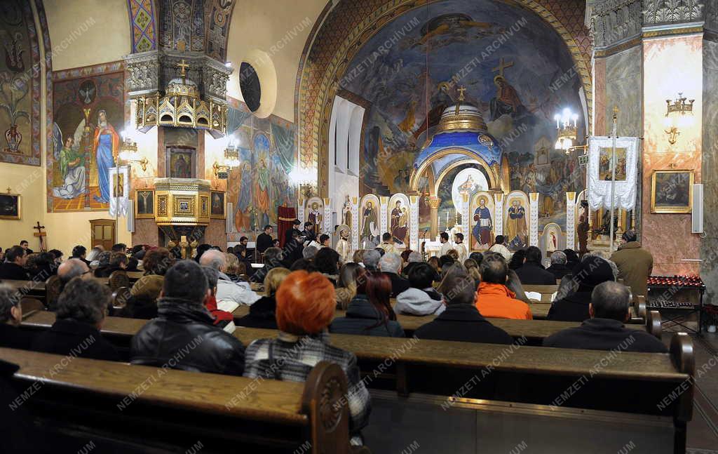 Vallás - Debrecen - Éjféli Nagy Szent Liturgia