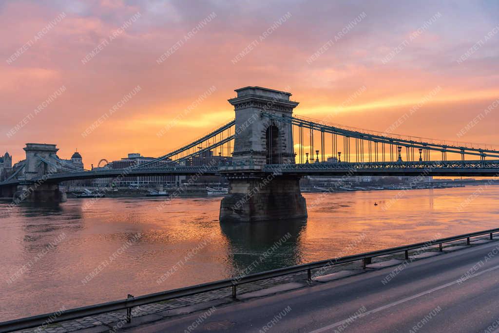 Városkép - Budapest - Lánchíd