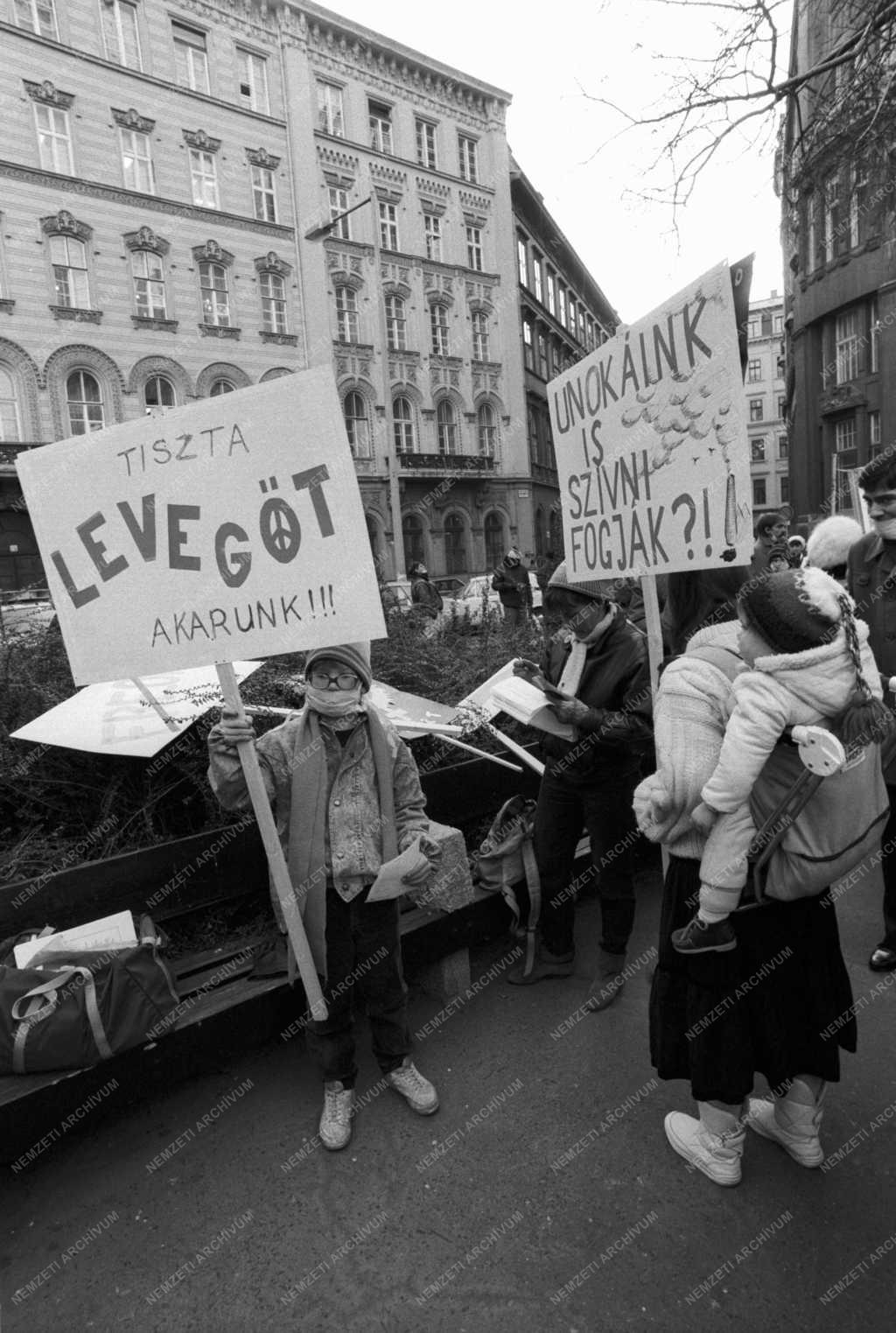 Demonstráció - Környezetvédelmi tüntetés a belvárosban