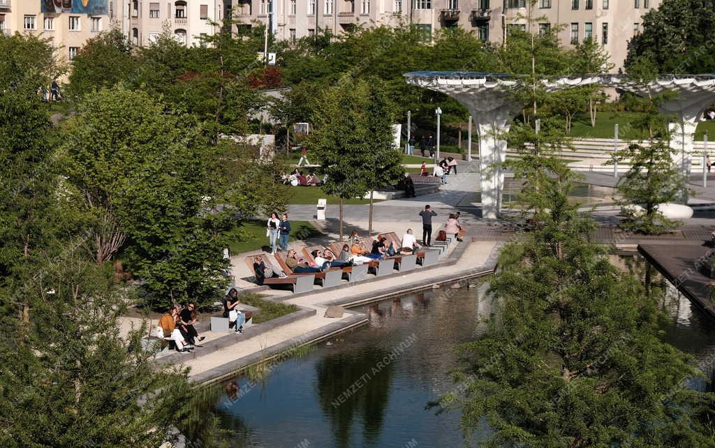 Városkép - Budapest - Millenáris Széllkapu Park