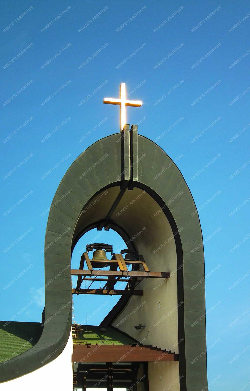 Kapuvár - Templomépület