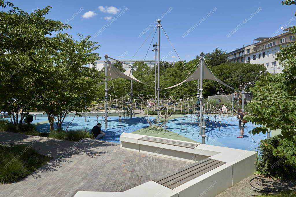 Városkép - Budapest - Millenáris Széllkapu Park