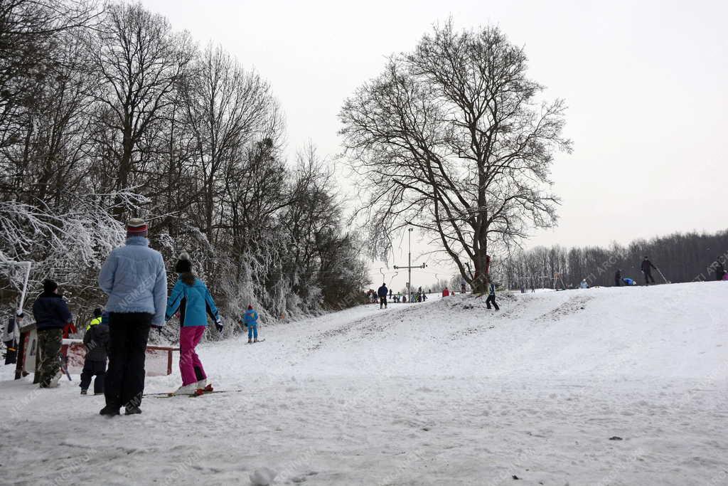 Sport - Szilvásvárad - Sípálya a Szalajka-völgyben