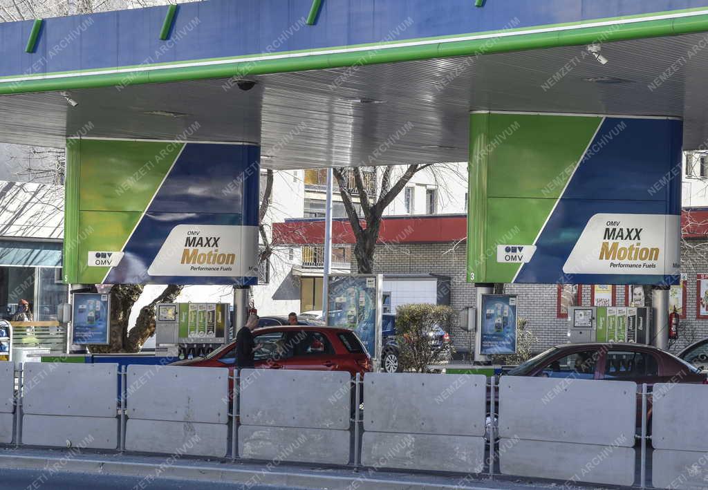 Energia - Közlekedés - OMV üzemanyagtöltő állomás a fővárosban