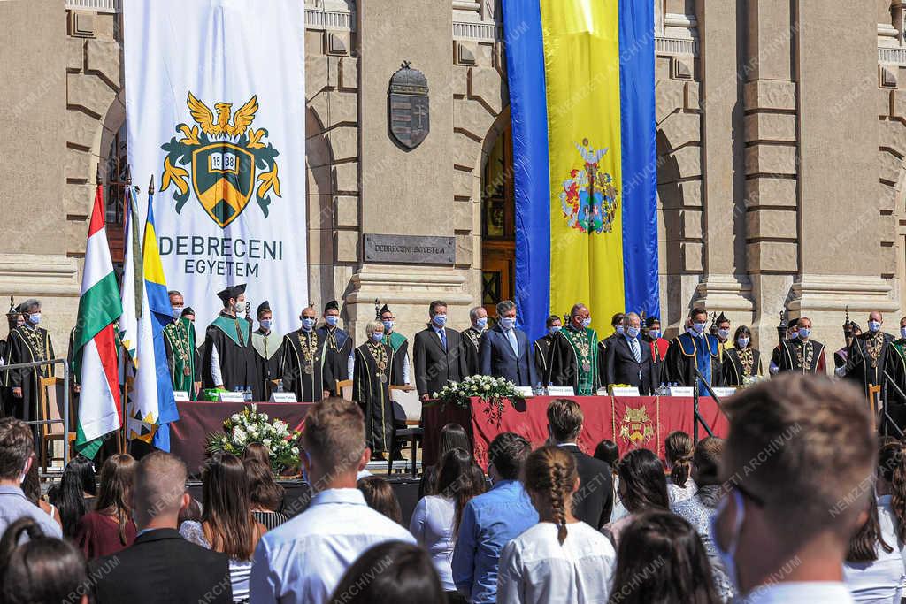 Felsőoktatás - Debrecen - Rendhagyó évnyitó a Debreceni Egyetemen