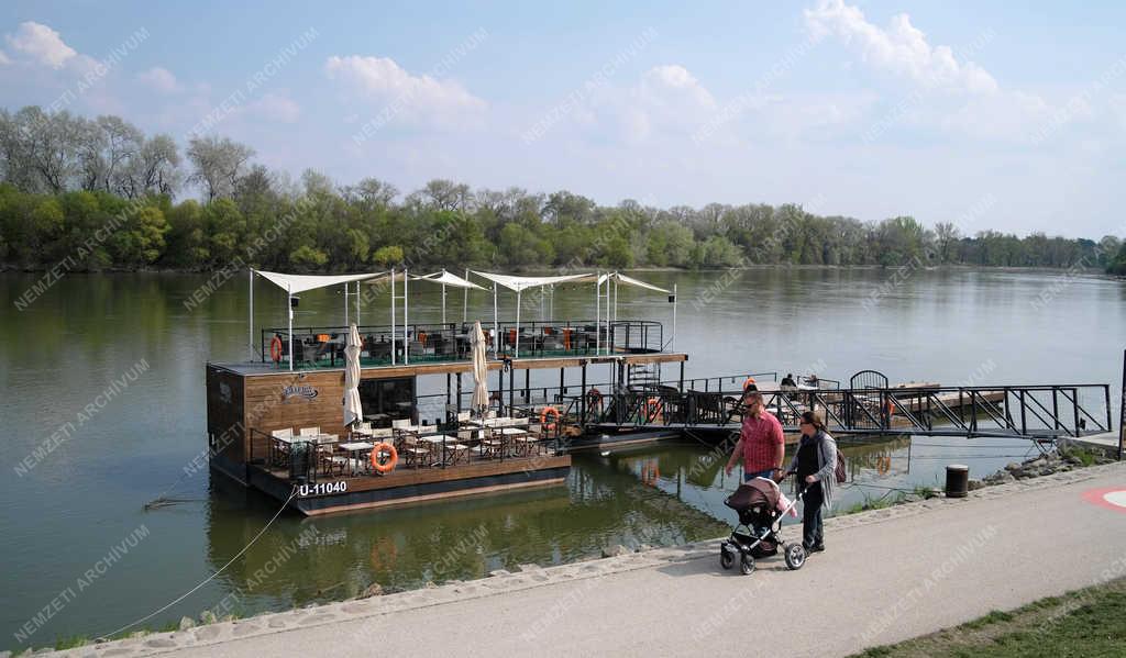 Városkép - Szentendre - Dunakorzó