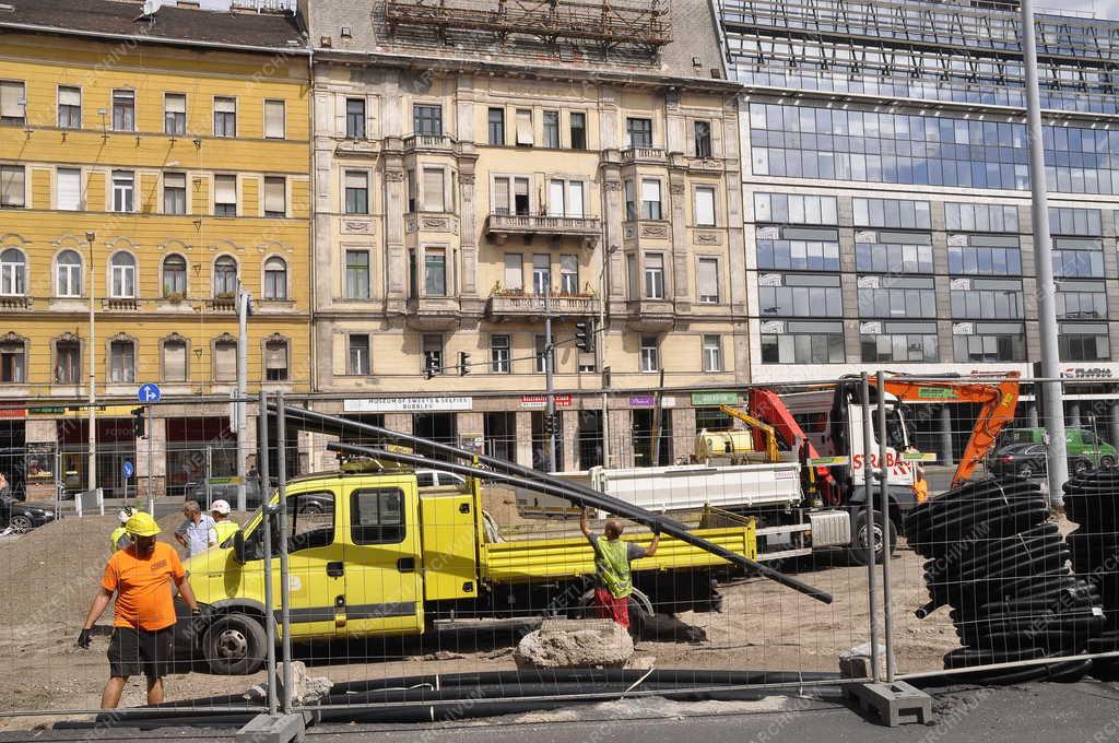 Településfejlesztés - Budapest - Megújul a Blaha Lujza tér