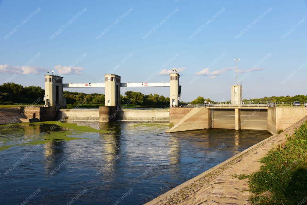 Energia - Vízgazdálkodás - Békésszentandrási duzzasztó a Hármas-Körösön