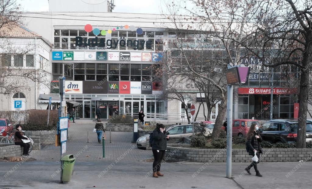 Kereskedelem - Budapest - Budagyöngye Bevásárlóközpont