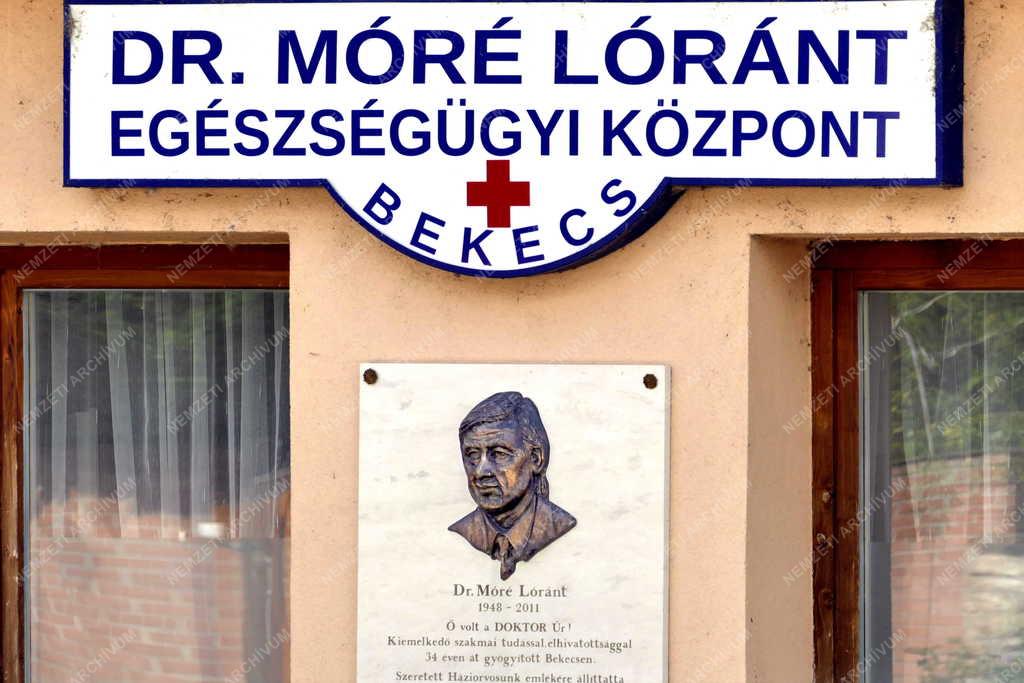 Egészségügy - Bekecs - Dr Móré Lóránt Egészségügyi Központ